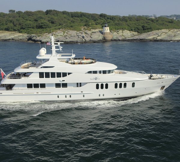 Profile Aspect: Yacht COCO VIENTE's Cruising Photograph