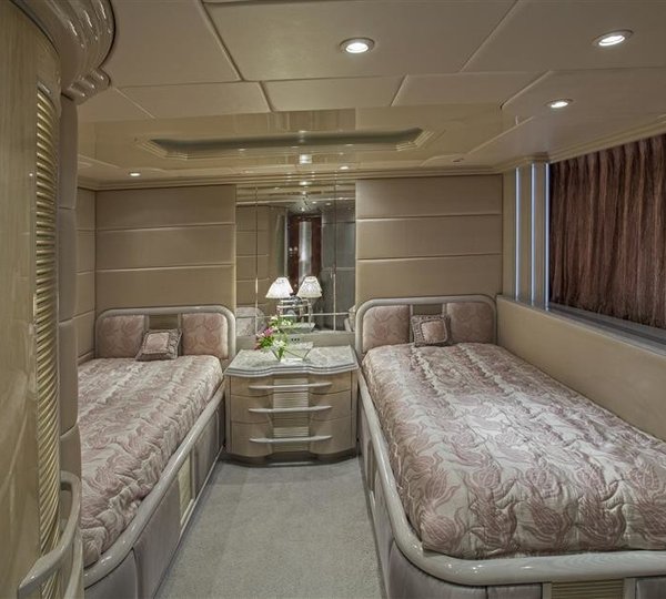 The 44m Yacht I LOVE THIS BOAT