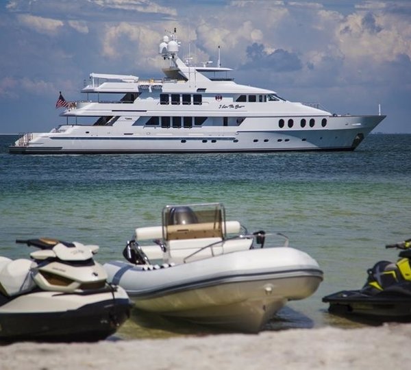 The 44m Yacht I LOVE THIS BOAT