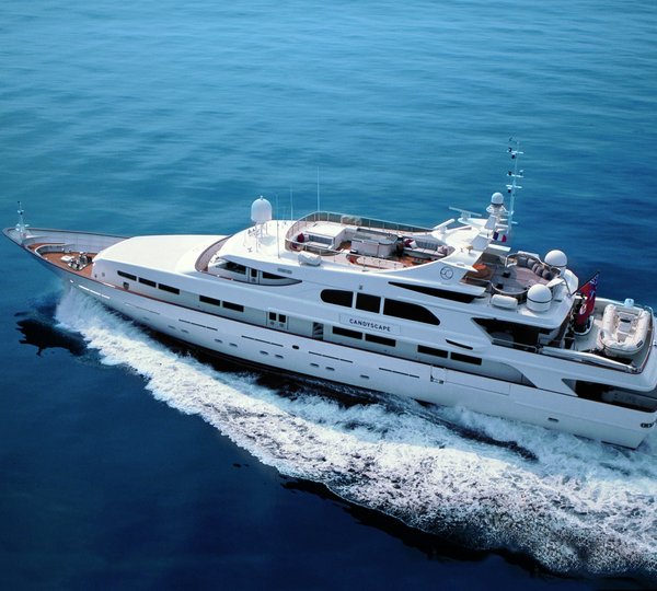 Cruising Aboard Yacht IL SOLE