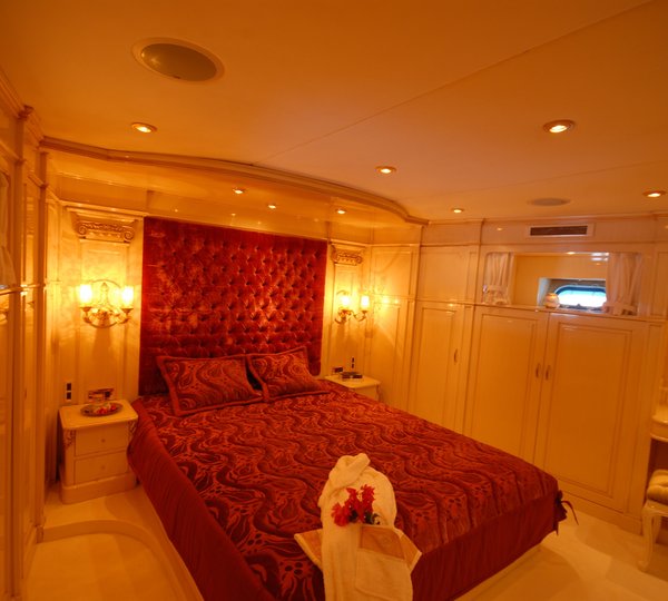 The 44m Yacht SEASTAR