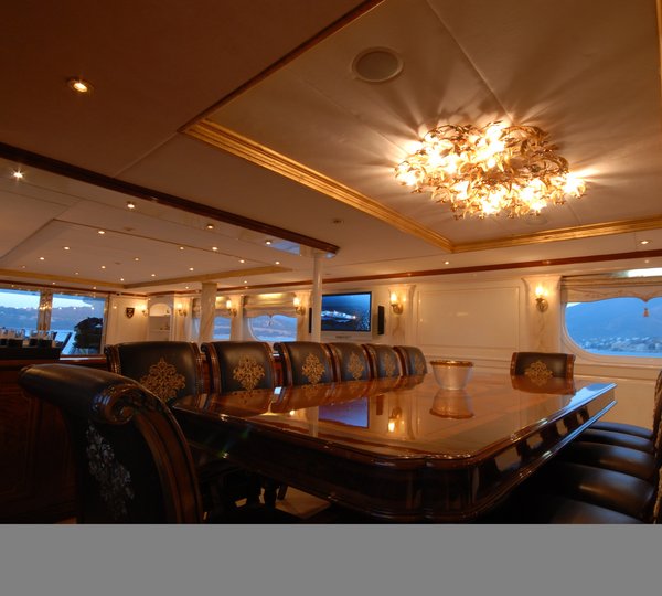 The 44m Yacht SEASTAR