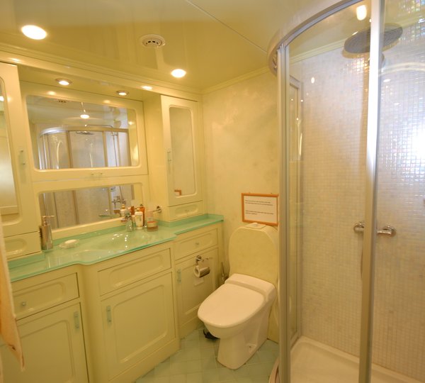 The 44m Yacht SEASTAR