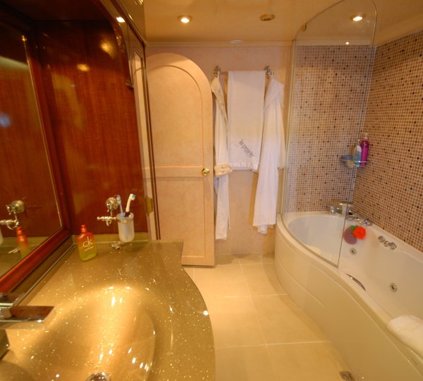 The 44m Yacht SEASTAR