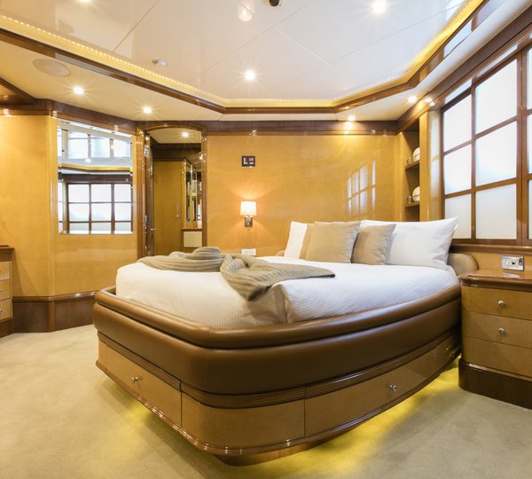 The 44m Yacht SOVEREIGN