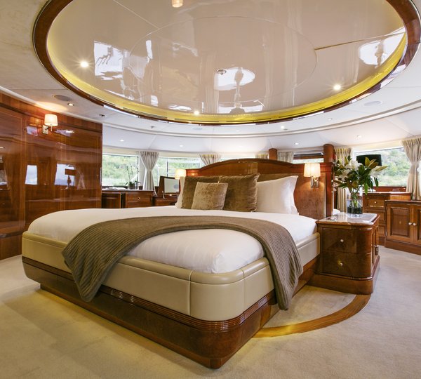 The 44m Yacht SOVEREIGN