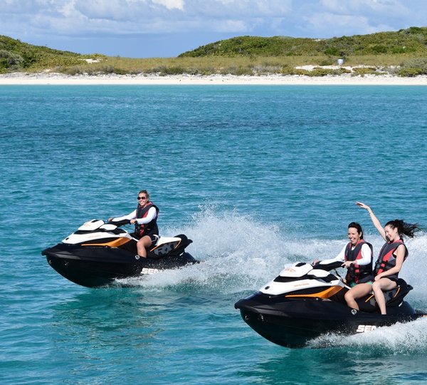 jetskis