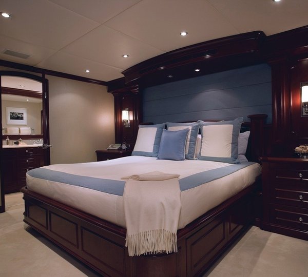 Guest's Cabin Aboard Yacht CARPE DIEM II