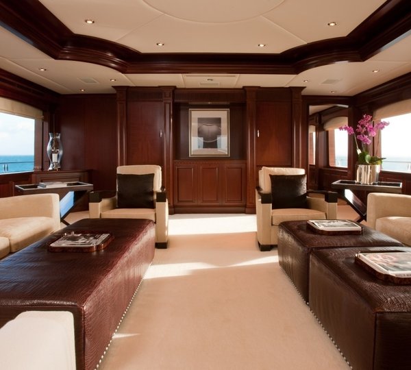 Sky-lounge On Yacht CARPE DIEM II