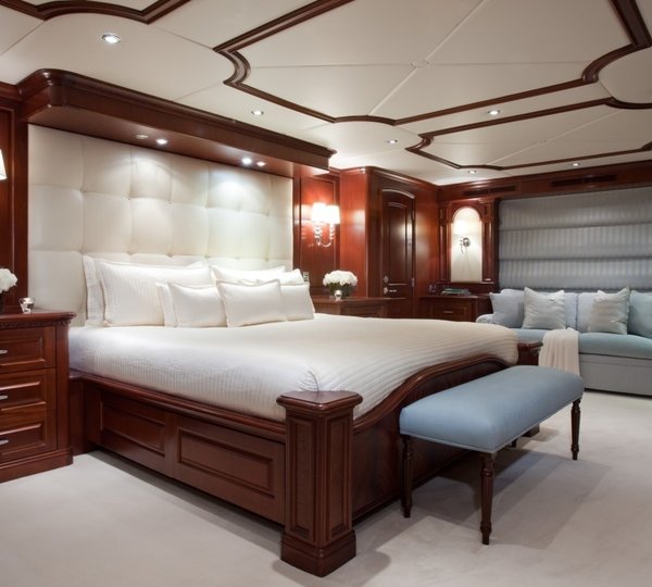 Main Master Cabin Aboard Yacht CARPE DIEM II
