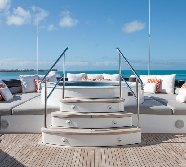 Jacuzzi Pool On Board Yacht CARPE DIEM II