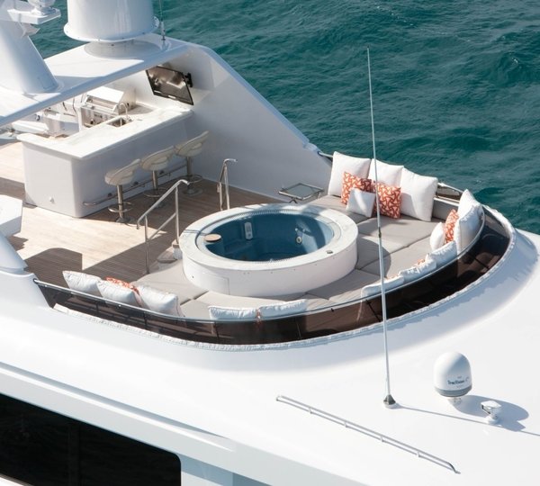 Deck: Yacht CARPE DIEM II's From Above Aspect Captured