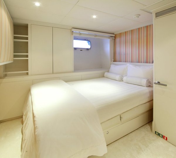 Extra Single Sized Cabin On Board Yacht TUGATSU