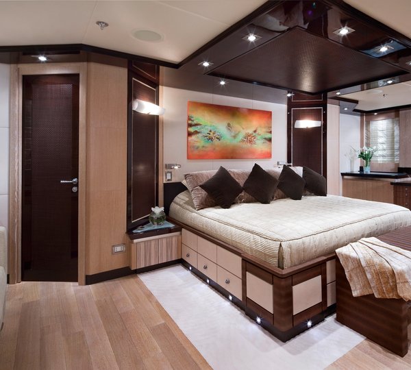 Main Master Cabin On Yacht BLUE ICE
