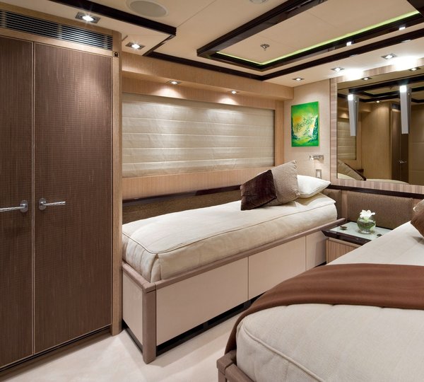 Twin Bed Cabin Aboard Yacht BLUE ICE