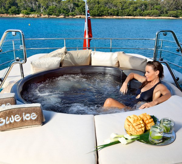 Jacuzzi Pool On Board Yacht BLUE ICE