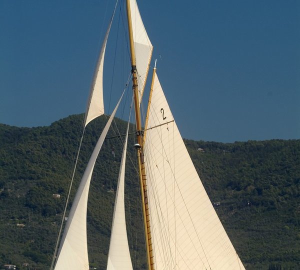 Overview On Yacht LULWORTH