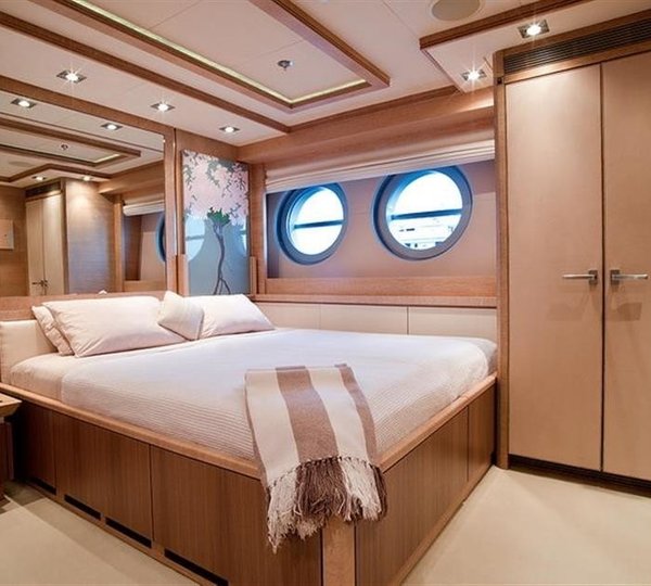 The 46m Yacht ONENESS