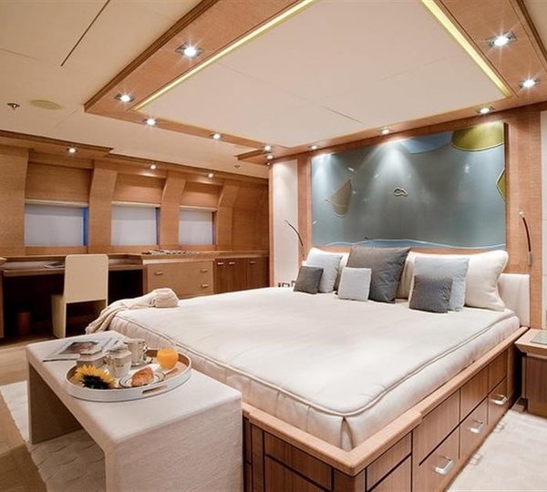 The 46m Yacht ONENESS