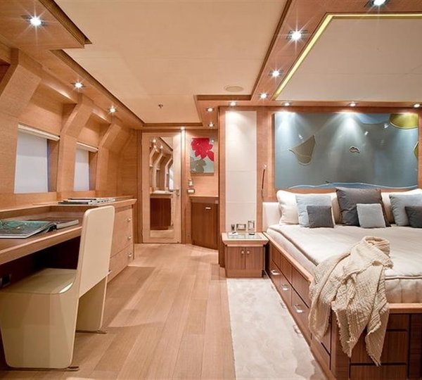 The 46m Yacht ONENESS