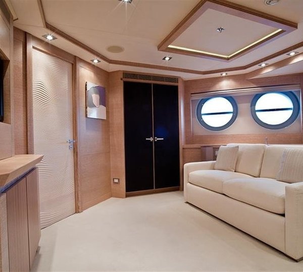 The 46m Yacht ONENESS