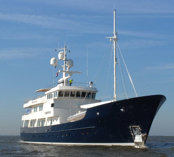 The 46m Yacht PIONEER