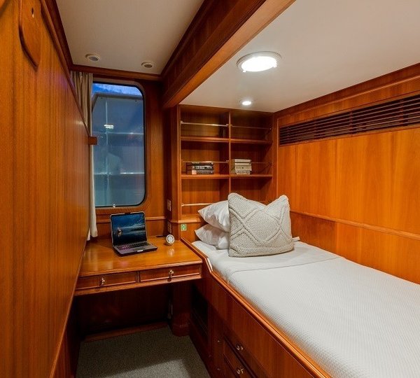 The 46m Yacht PIONEER