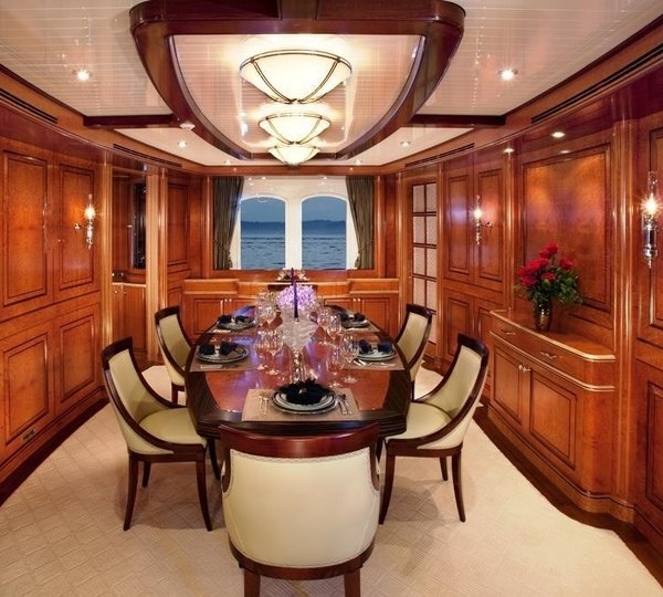 Eating/dining Furniture Aboard Yacht SYCARA IV