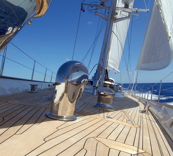 The 47m Yacht HYPERION