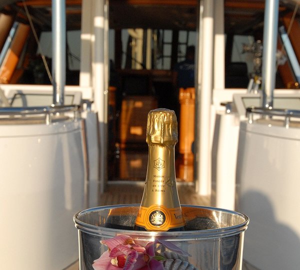 The 47m Yacht HYPERION