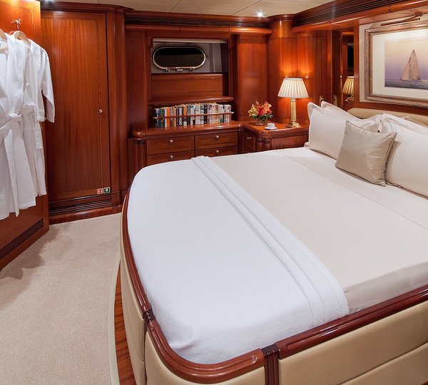 The 47m Yacht HYPERION