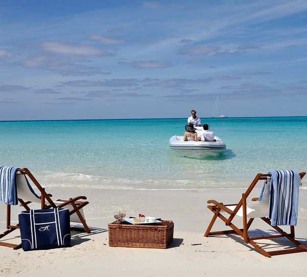 The 47m Yacht HYPERION