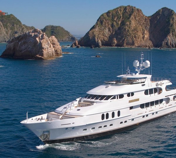 Cruising On Board Yacht NO COMMENT