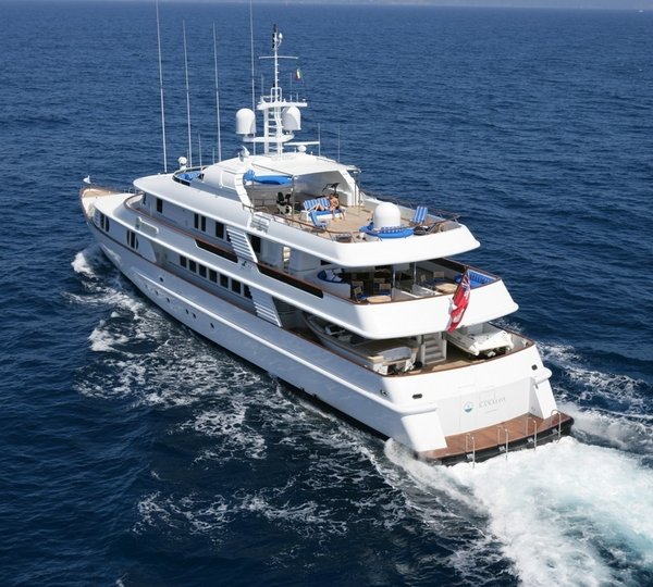 Aft Aspect: Yacht KANALOA's Cruising Image
