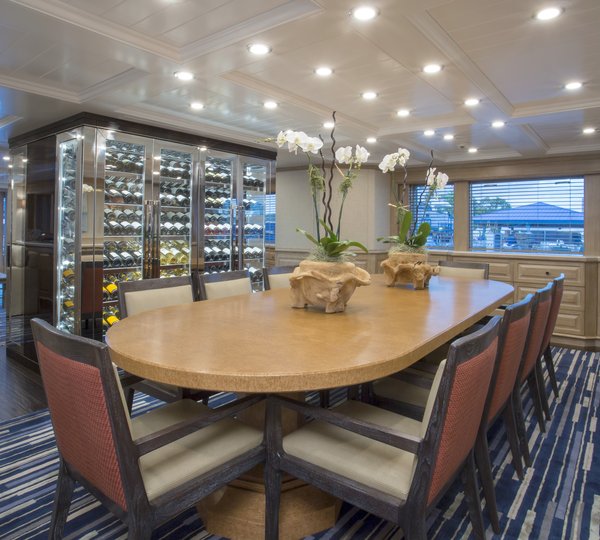 The 49m Yacht BLU 470