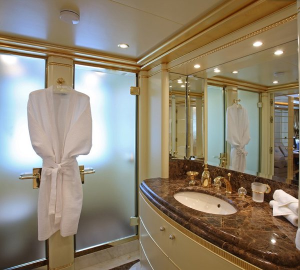Bath On Board Yacht PLATINUM