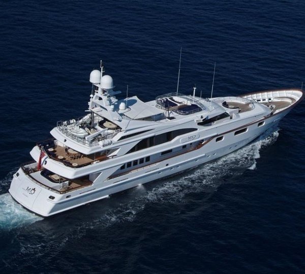 Cruising On Board Yacht QM OF LONDON