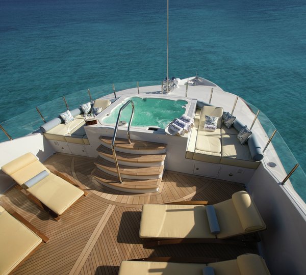 Jacuzzi Pool On Board Yacht REEF CHIEF