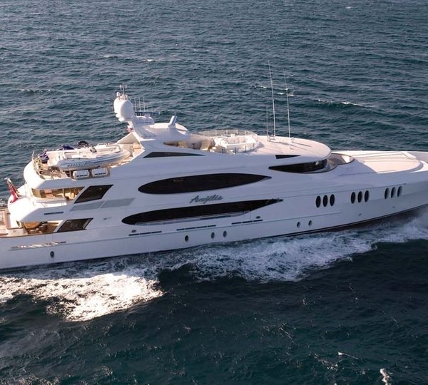 From Above: Yacht REEF CHIEF's Cruising Photograph