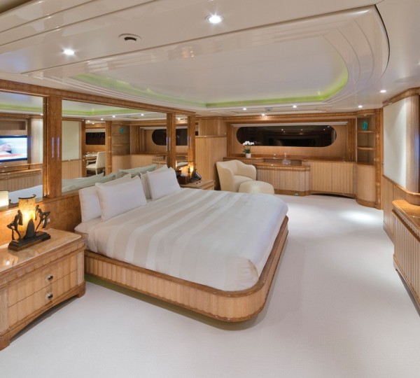 The 50m Yacht LUMIERE