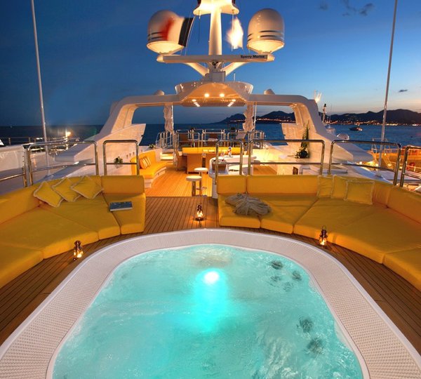 Jacuzzi Pool On Board Yacht PLATINUM