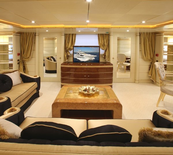Sky-lounge Aboard Yacht PLATINUM