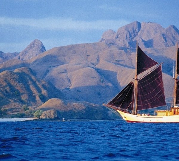 Premier Overview On Board Yacht SILOLONA