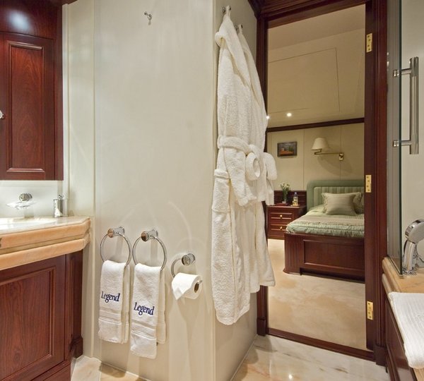 Twin Bed Bath Aboard Yacht LEGEND