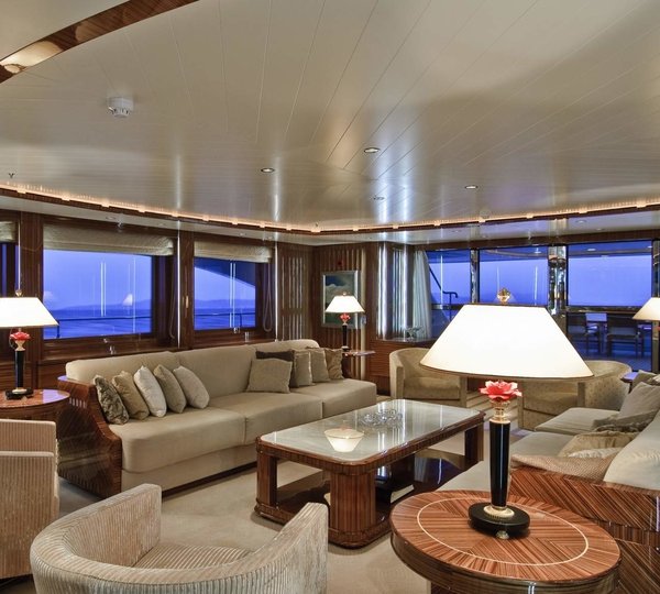 Premier Saloon Aboard Yacht O'NEIRO