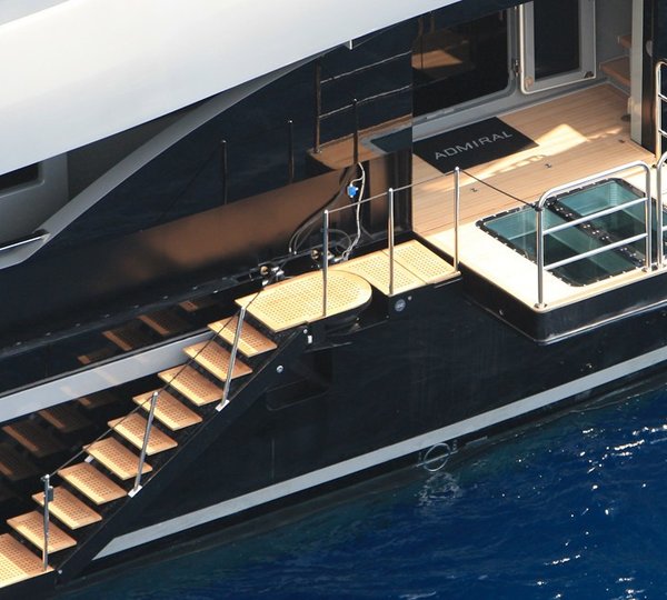 Fold Out Balcony / Terrace On Board Yacht SEA FORCE ONE