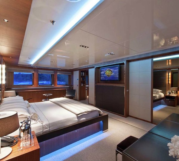 Sitting: Yacht SYNA's Main Master Cabin Photograph