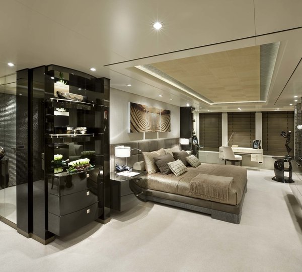 The 54m Yacht HURRICANE RUN