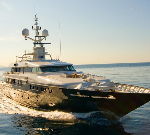 Sunset Dusk: Yacht MARIU's Cruising Image