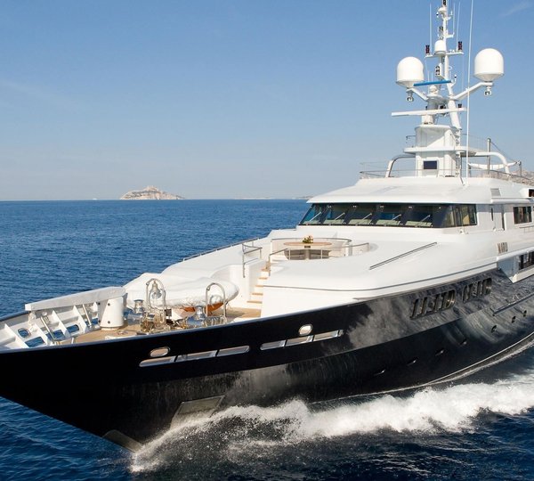 Cruising Aboard Yacht MARIU